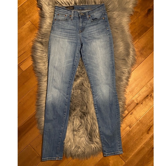 J CREW HIGH RISE SKINNY ANKLE JEANS Size 26 - Picture 3 of 6